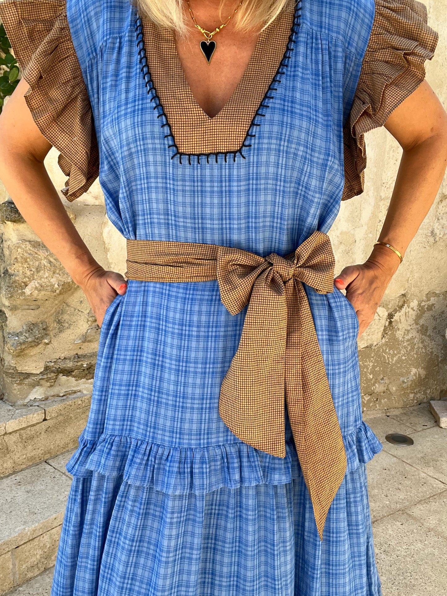 ROBE FROUFROU ARMEL