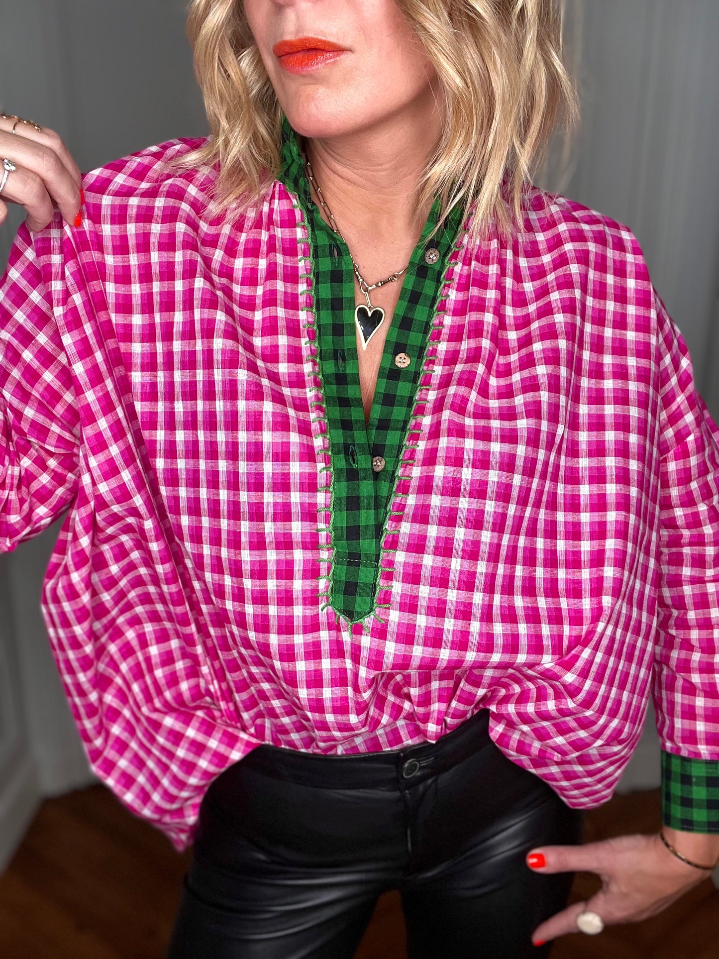 CHEMISE FOLK BILL
