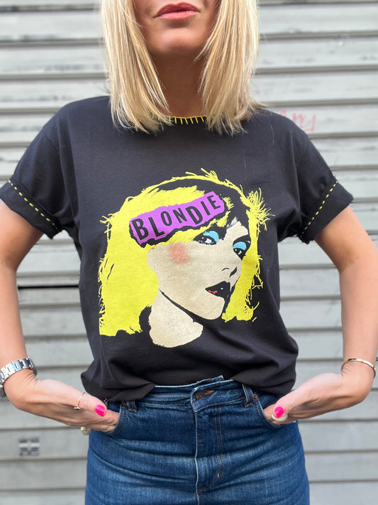 T- SHIRT BLONDIE // DEBBIE