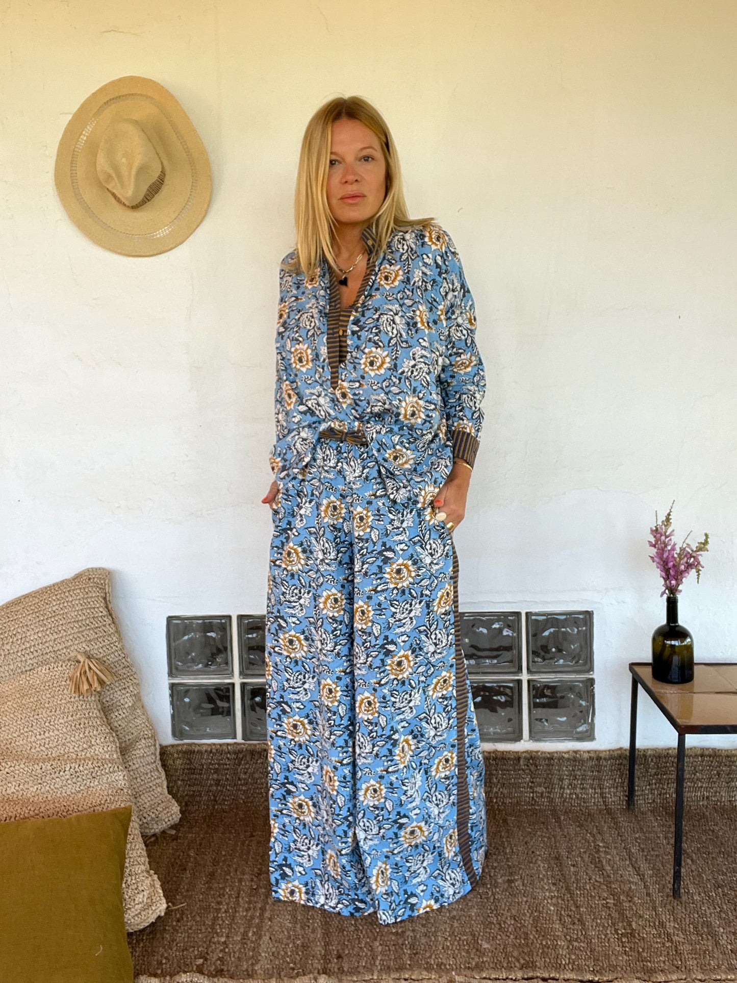 Rebeka folk shirt