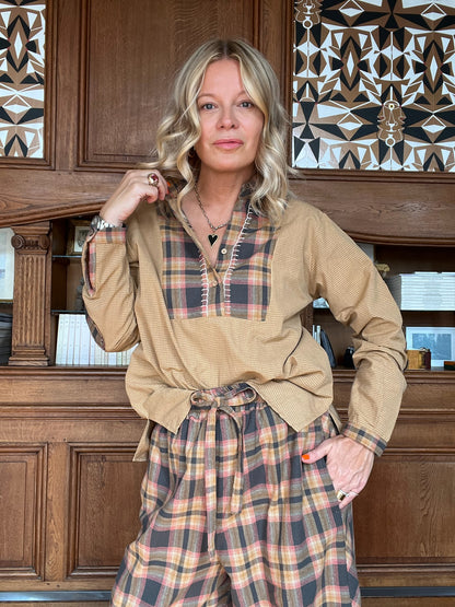 Anne folk shirt