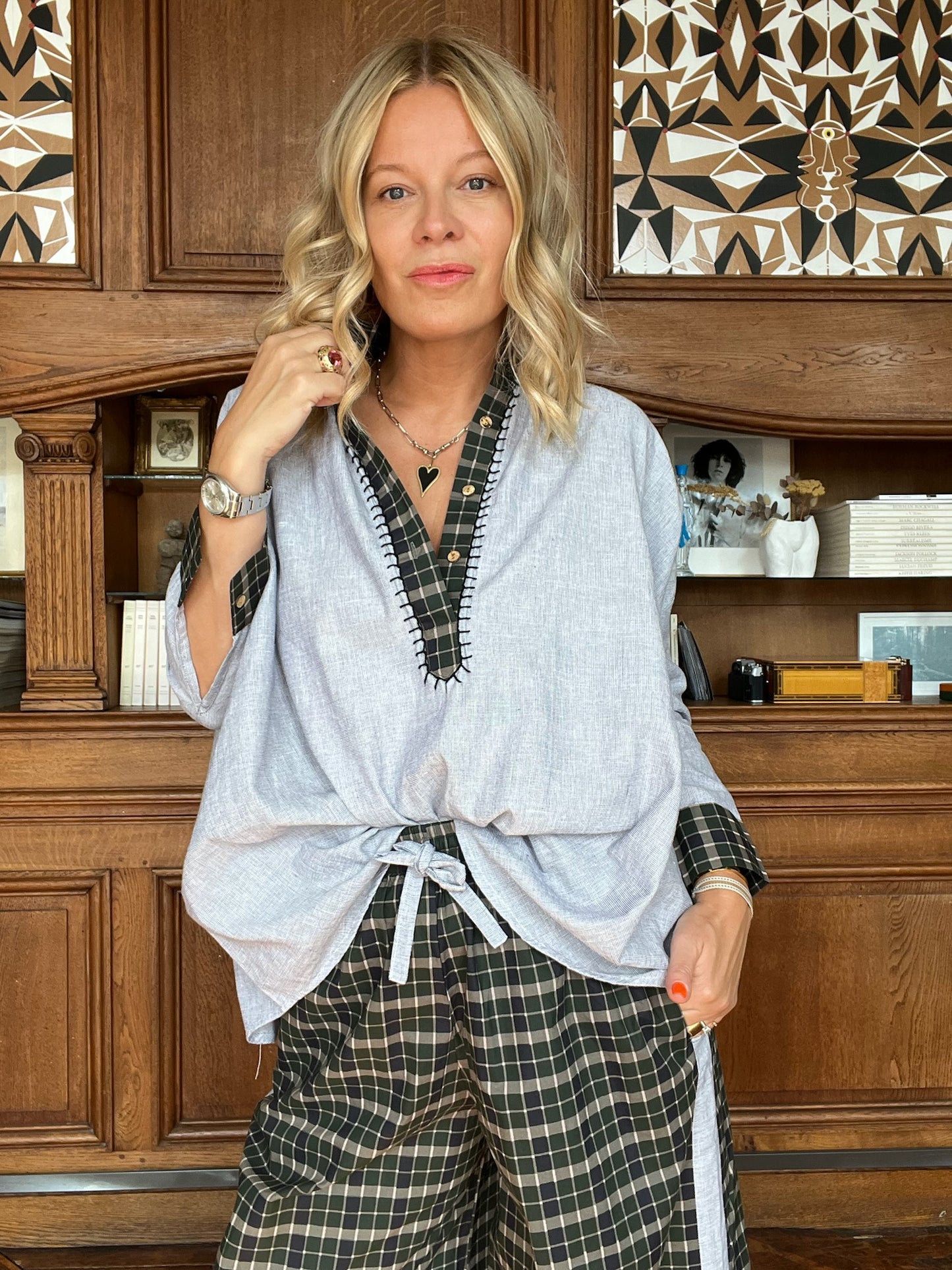 Rebeka folk shirt