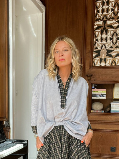 Rebeka folk shirt