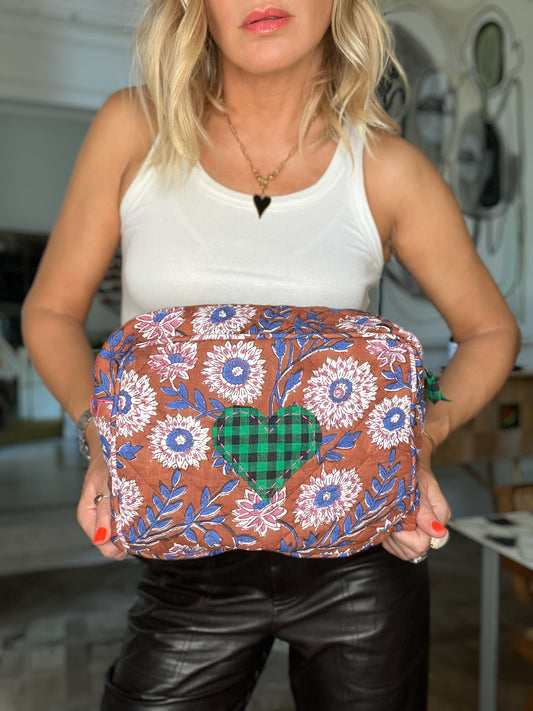 BLACK LOVE POUCH // LARGE