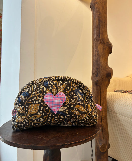 TROUSSE LOVE // MEDIUM 9